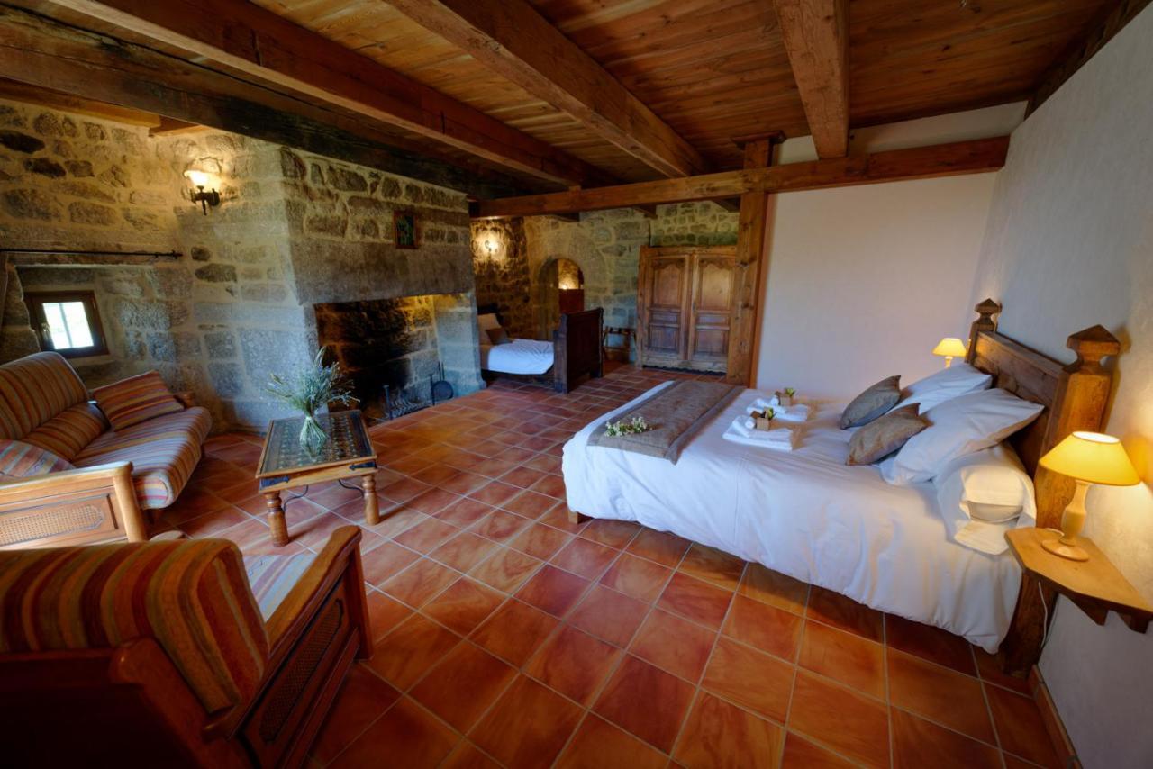 Le Petit Chateau Du Villard Le Malzieu-Forain Exterior foto