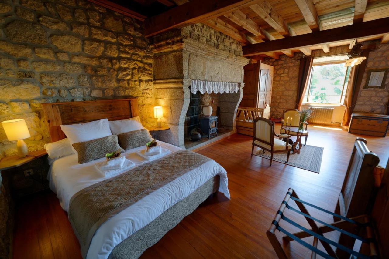 Le Petit Chateau Du Villard Le Malzieu-Forain Exterior foto