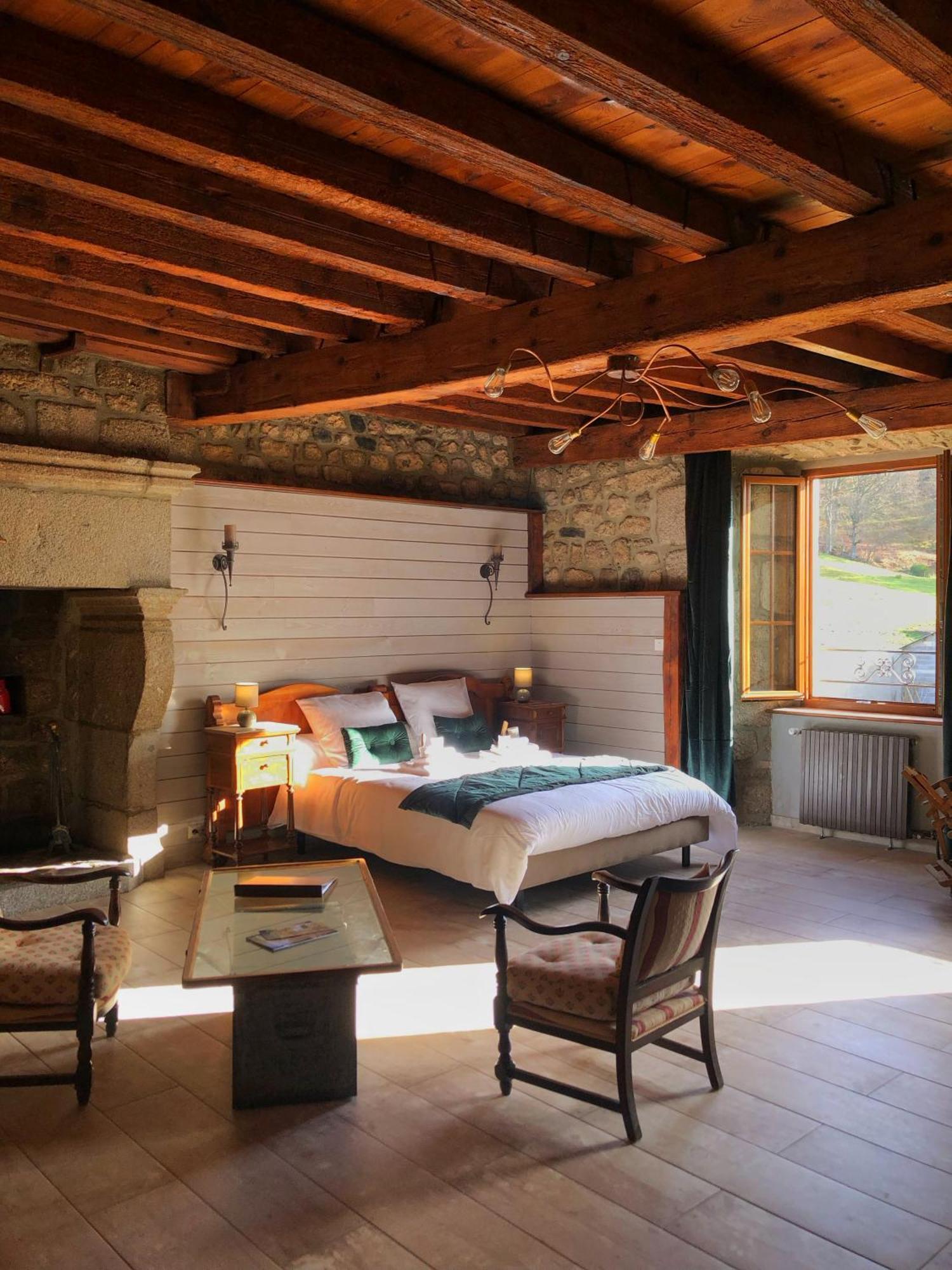 Le Petit Chateau Du Villard Le Malzieu-Forain Exterior foto